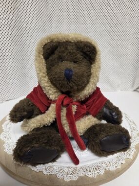 Vintage Boyds Bears (Isaiah) Xmas Bear in Red Velvet Hooded Coat
